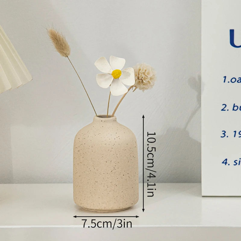 Nordic White Vase – Minimalist Home Decor Accent