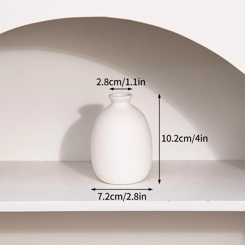 Nordic White Vase – Minimalist Home Decor Accent