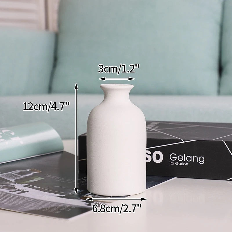 Nordic White Vase – Minimalist Home Decor Accent