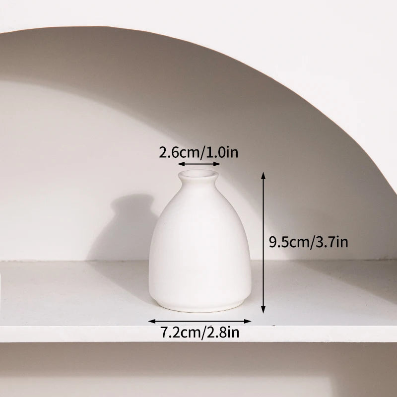 Nordic White Vase – Minimalist Home Decor Accent