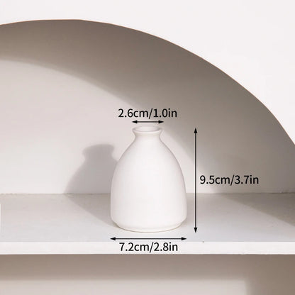 Nordic White Vase – Minimalist Home Decor Accent