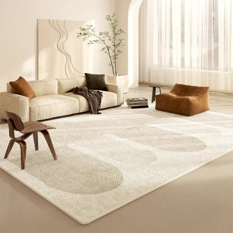Beiger Teppich mit geometrischem Muster – Moderner, minimalistischer Teppich für Zuhause